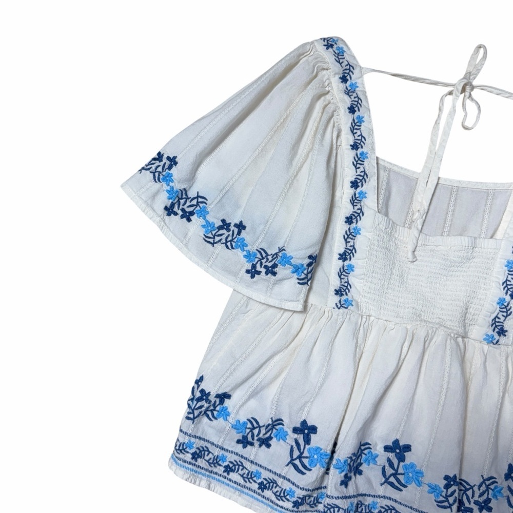 Old Navy White & Blue Embroidered Blouse Womens XS - Picture 8 of 9